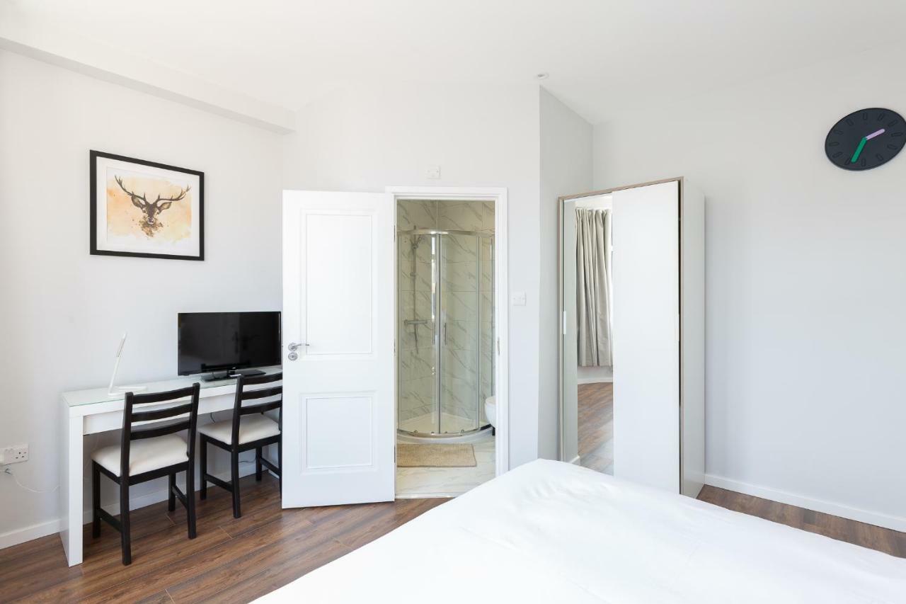 Austin David Apartments 해로우 외부 사진