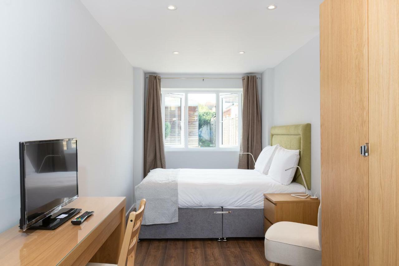 Austin David Apartments 해로우 외부 사진