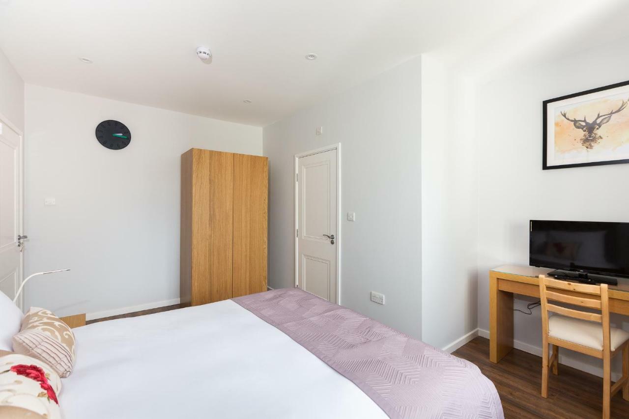 Austin David Apartments 해로우 외부 사진